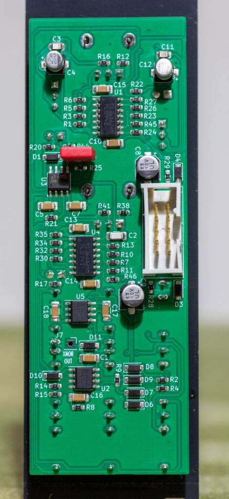 2LFOSH + XOR PCB
Dual LFO, sample and hold, XOR